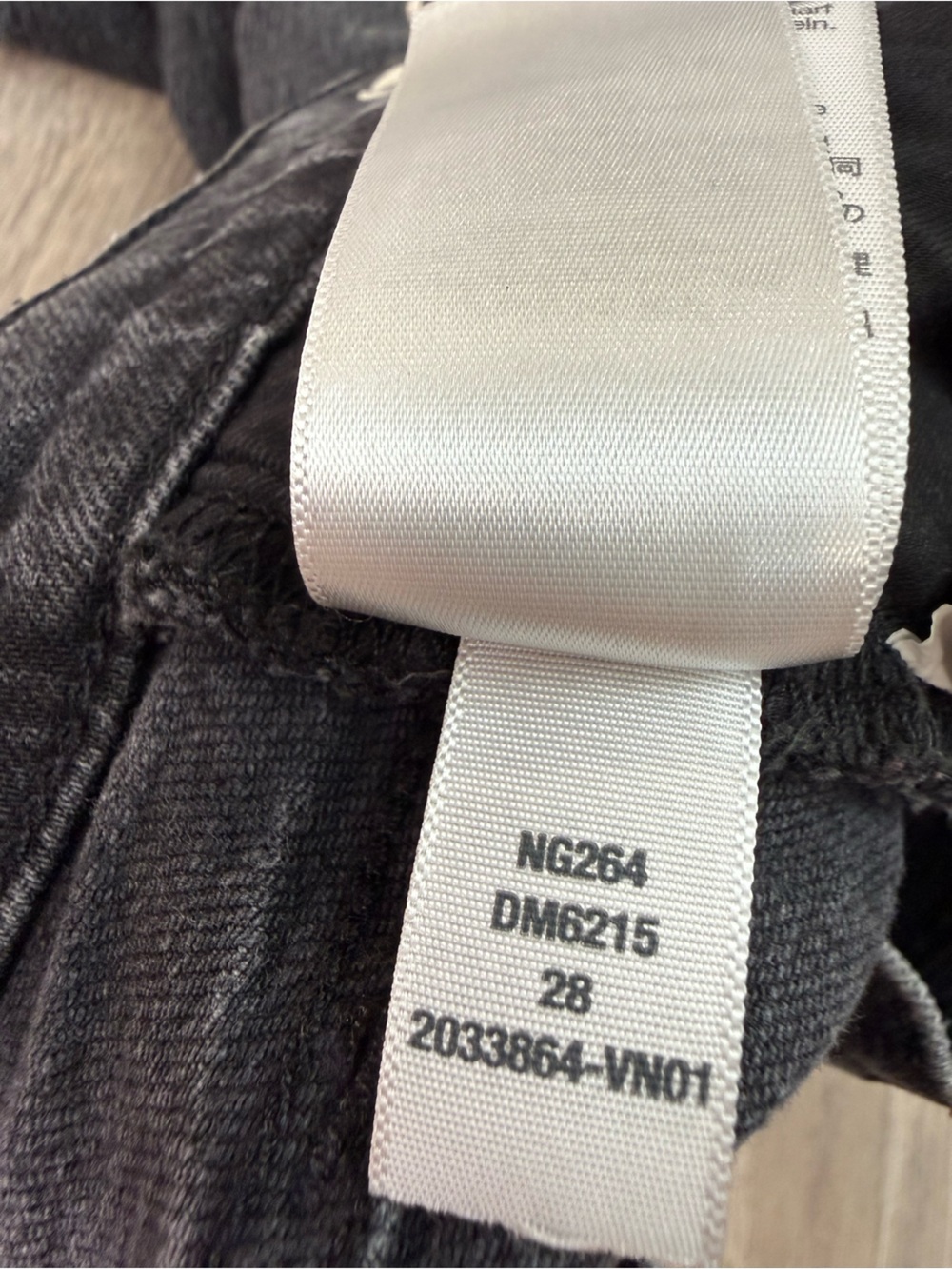 Madewell Black Raw Hem Balloon Jeans Size 28 - Picture 8 of 8